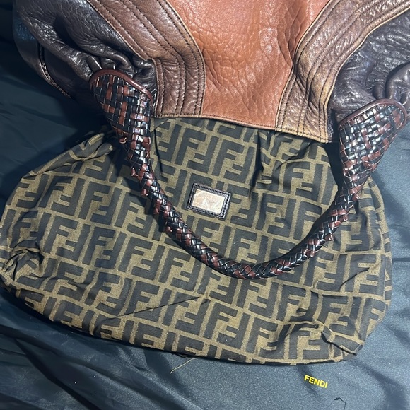 FENDI ALL LEATHER SPY BAG - Picture 14 of 16